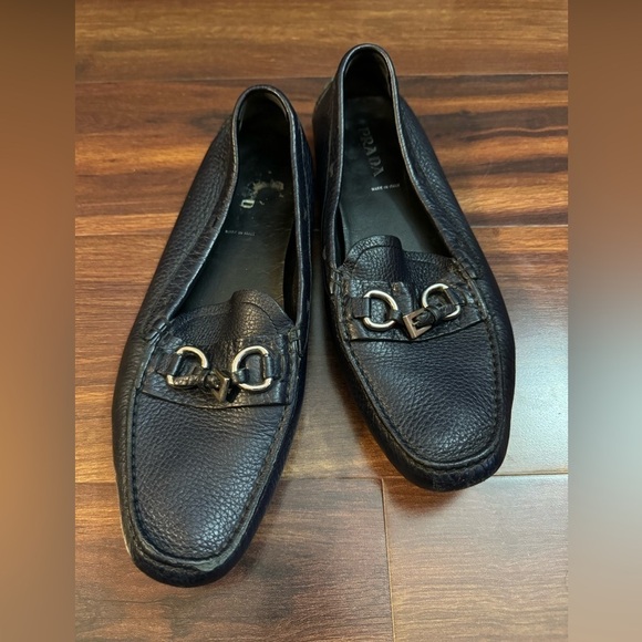 🍁END of YEAR SALE🍁PRADA Black Leather Slip-on Loafers Size 40.5 - Picture 1 of 13
